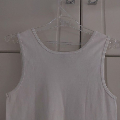 White tank top size S like new, 100% cotton