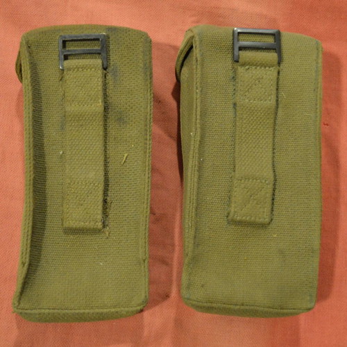 Canvas pouches of WWII for three magazines new