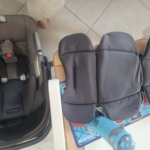 Inglesina Aptica Quattro stroller system like new