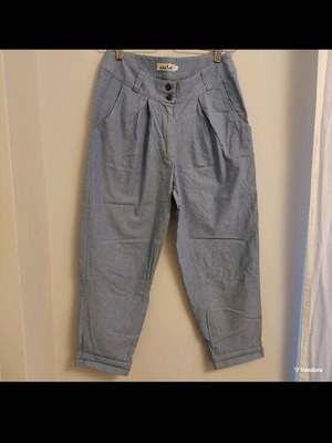 Παντελόνι Chaton mom fit μεταχειρισμένο, μέγεθος medium, μπλε indigo ανοιχτό