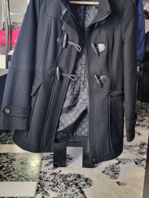 Zelia women's coat used, size Medium, black