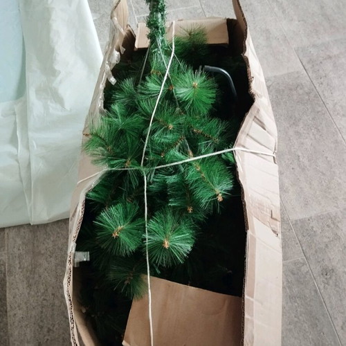Christmas tree like new, 210 cm