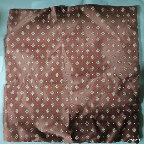 Decorative silk pillowcase 40x40 like new