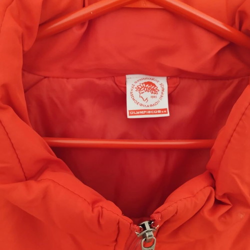 Olympiacos sleeveless jacket used, size Large with wear