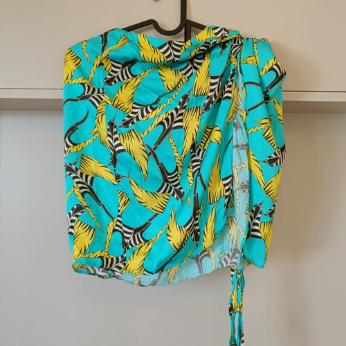 Love and Alicia satin skirt like new, green and turquoise, size M