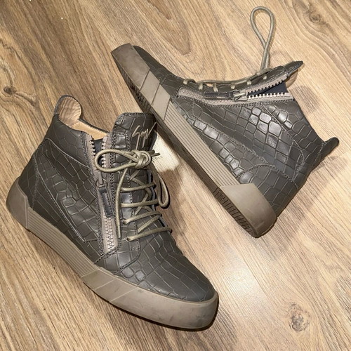 Giuseppe Zanotti croc print sneakers like new, size 44.5