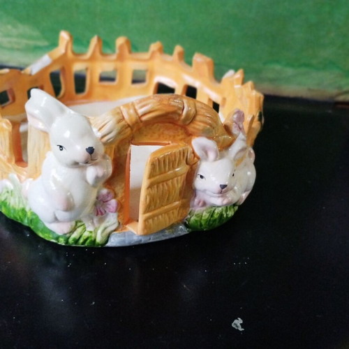 Easter ceramic plate like new