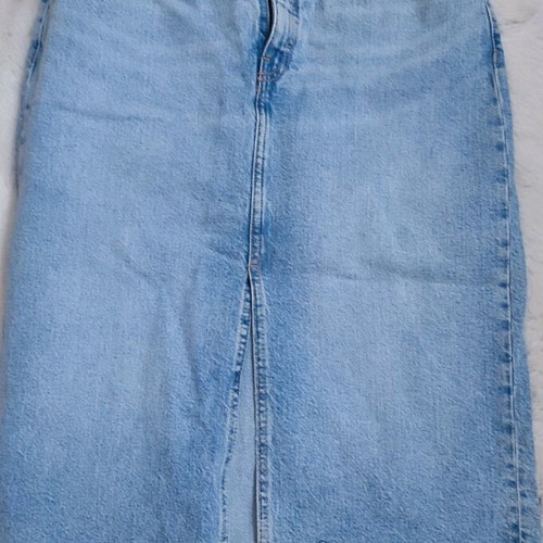 Denim skirt Zara new, size Small, blue