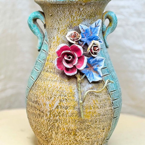 Ceramic large handmade vase with embossed decorative flowers, like new, 27 cm