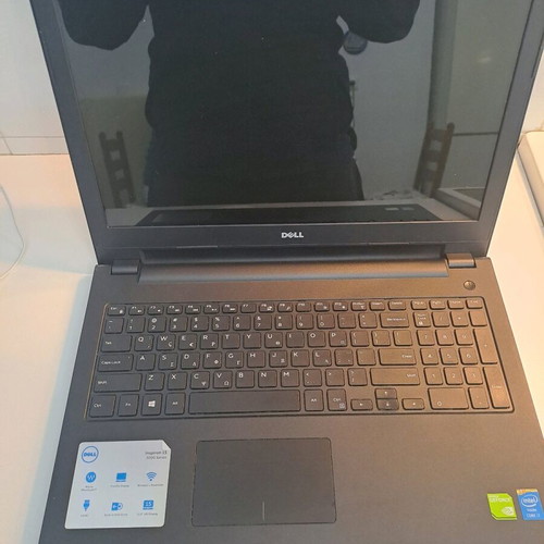 Dell Inspiron 15 3878 laptop like new with Intel Core i5 and 2TB HDD
