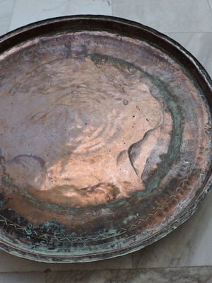 Copper tray used with designs, 62 cm diameter