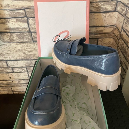 Axel loafers treaded sole new, size 38, blue turquoise