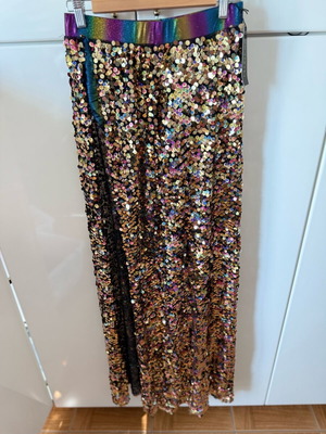 Dolls Skill skirt new gold