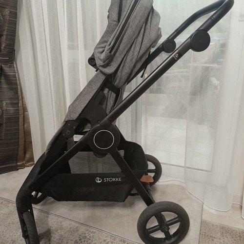 Stokke Beat stroller like new, lightweight and compact urban design