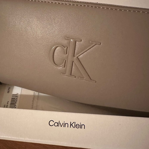 Calvin Klein leather women's wallet new beige