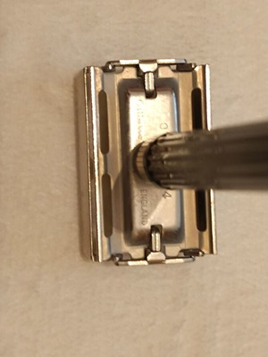 Gillette g1000 like new
