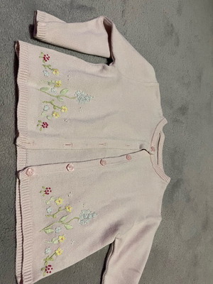 Girls' cardigan with embroidery like new, pink soft knit, age 3-4