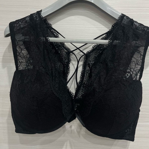 Women's bustier bra 85D black like new with push up and unique design