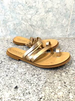 Ioannis leather sandals used, size 39, gold finish