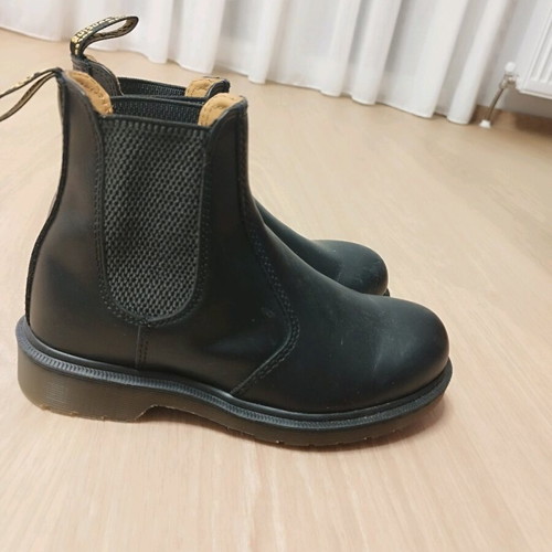 Dr Martens boots size 37 black like new