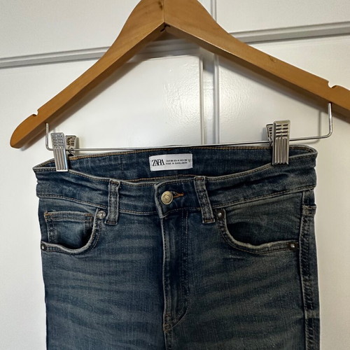 Zara elastic slim mid-rise jeans like new, blue, size S