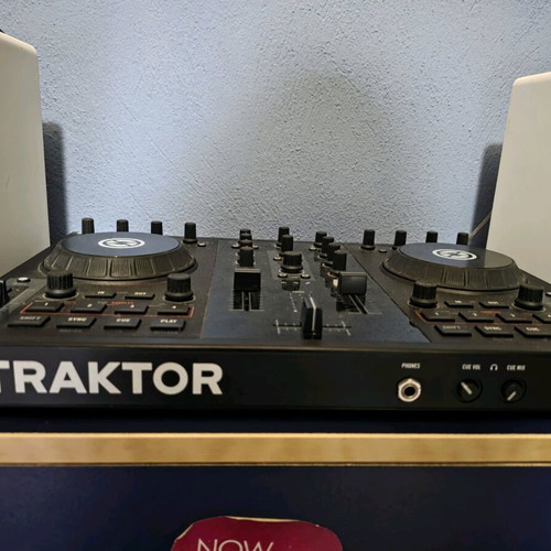 Traktor Kontrol S2 used DJ controller with cables and manual