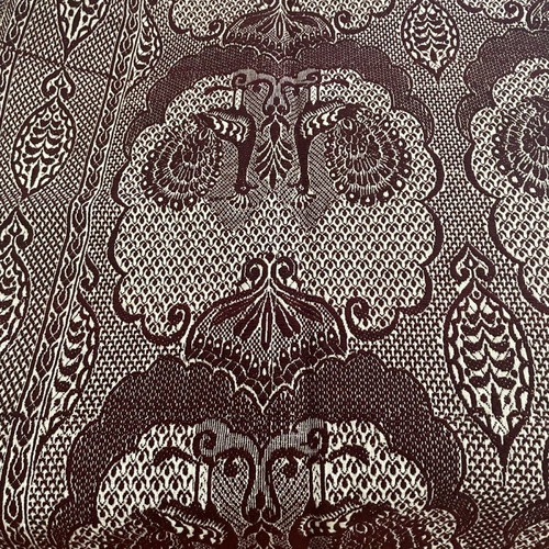 Traditional woven rug with peacock design like new, 2x2.5 m