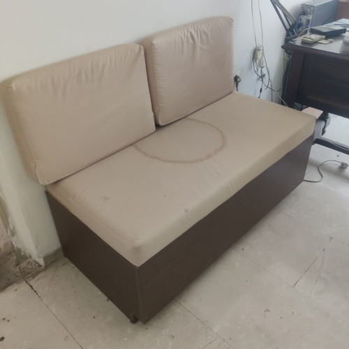 Sofas like new with storage space and removable covers with zipper