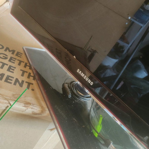 Samsung 32 TV used, defective antenna