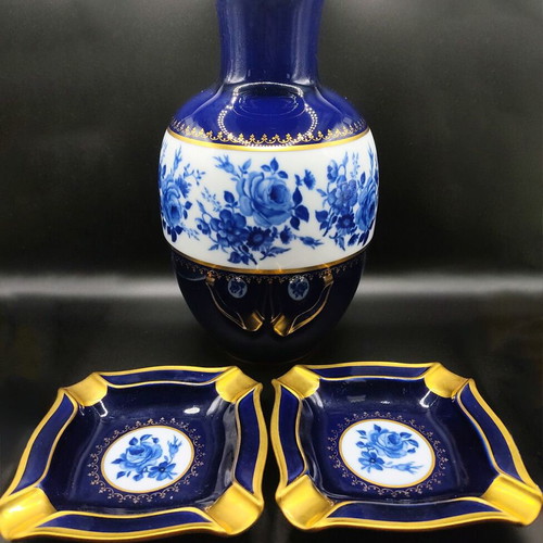 Bavaria porcelain set large vase with 2 ashtrays like new