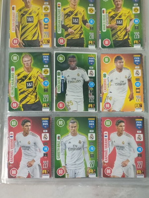 2021 Cards Rare football album like new, 88 collectible cards