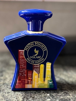 Volarè Neon Nights Eau de Parfum 100ml σαν καινούργιο unisex αραβικό άρωμα