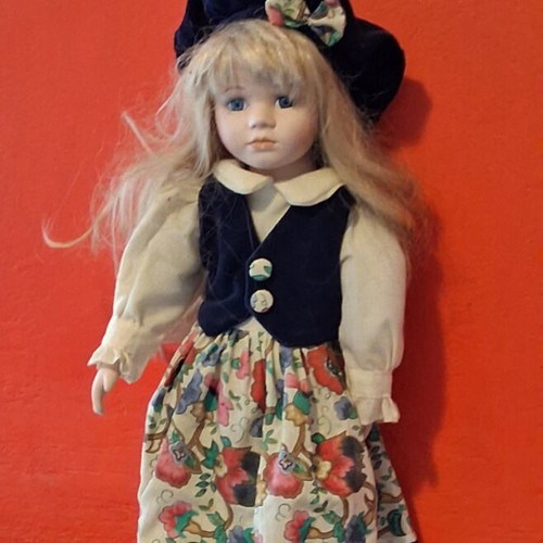 Vintage collectible ceramic doll, 38cm