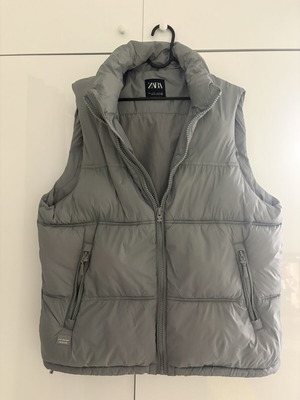 Zara gray vest, size L