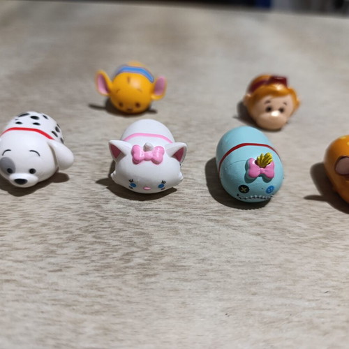 Disney Tsum Tsum set of 7 squishy toys used