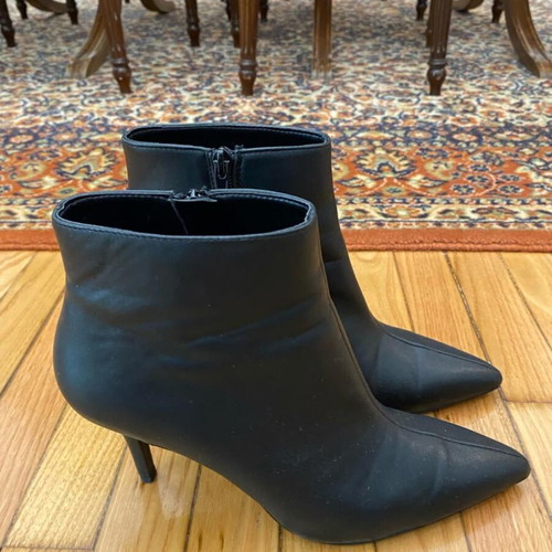 Mango black boots like new, size 38
