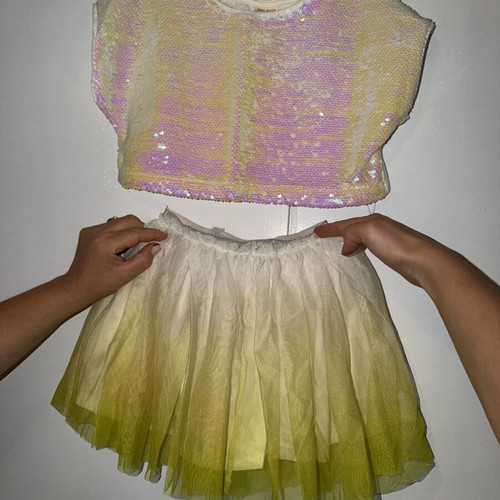 Zara girls' set with sequin blouse and lined skirt, like new