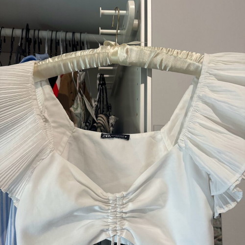 Zara top like new, white, size XS