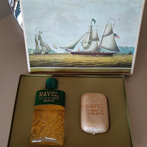 Vintage Eau De Cologne BARON by RAVEL 90ml and soap gift set new