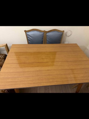 Dining table with extension used