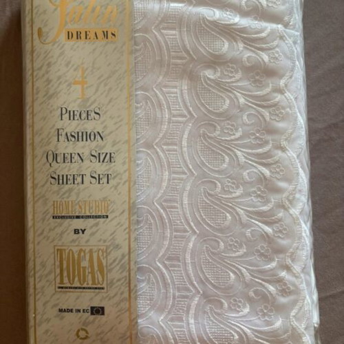 Queen Size Satin Sheet Set new, white