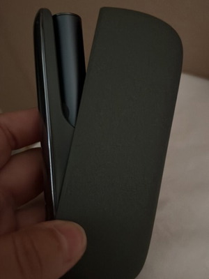 Iqos with charging case like new