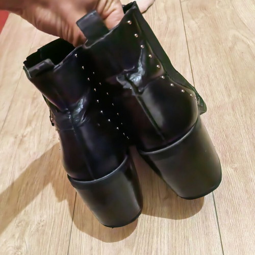 Women's ankle boots size 37 like new, black