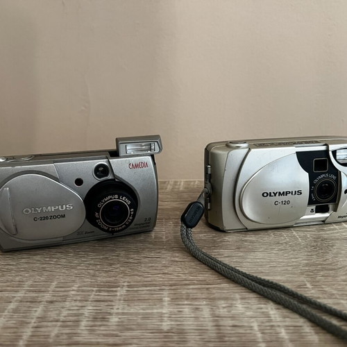 Olympus digital cameras used, pack of 2 with memory included