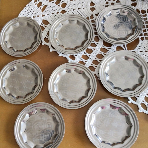 Vintage stainless steel coasters set of 8 from the '70s like new