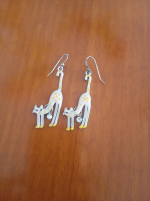 Cat earrings like new, pink