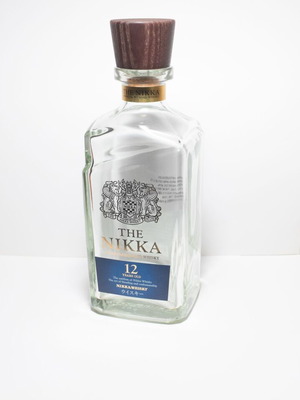 The Nikka 12 Years Old whisky used with box