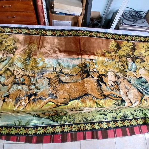 Wall kilim used, dimensions 1.80x1.14 with slight pull