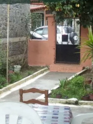 Stone detached house with plot within settlement in Lesvos