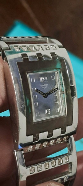 swatch ασημί χρώματος σε άριστη κατάσταση..